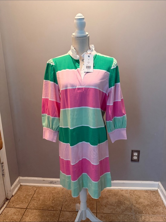 crown & ivy Dresses & Skirts - Crown & Ivy Striped Puff-Sleeve Dress in Pink & Green Size Med